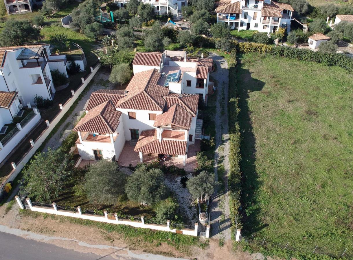 Appartamenti Torre Di Bari Bari Sardo Exterior photo