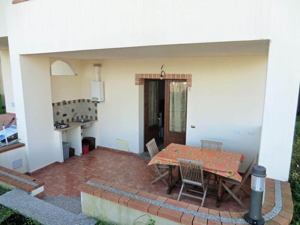 Appartamenti Torre Di Bari Bari Sardo Exterior photo